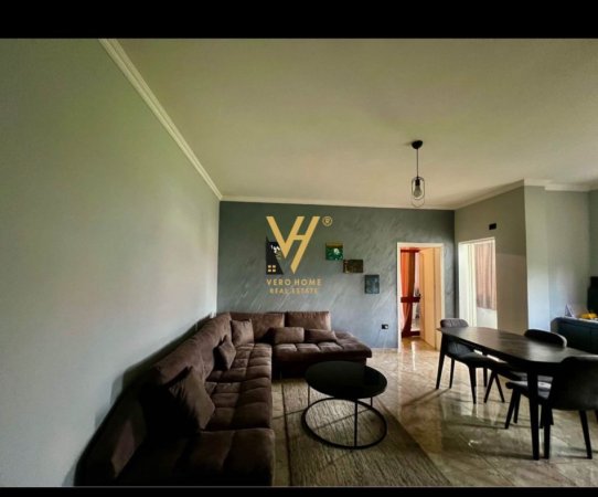 Tirane, jepet me qera apartament 1+1+Ballkon Kati 2, 76 m² 380 € (RRUGA BEXHET NELKU)