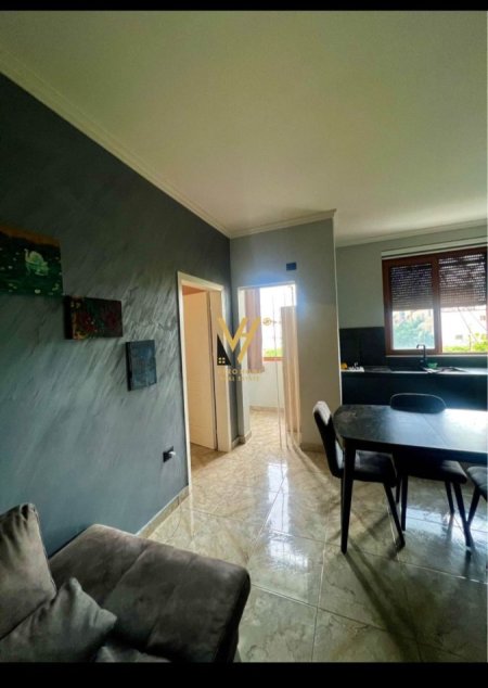Tirane, jepet me qera apartament 1+1+Ballkon Kati 2, 76 m² 380 € (RRUGA BEXHET NELKU)