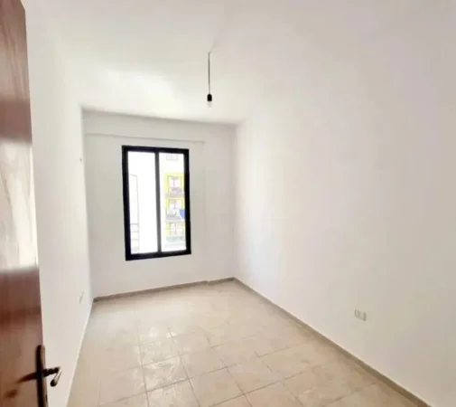 Tirane, shitet apartament 2+1 Kati 4, 91 m² 113.000 € (Yzberisht)