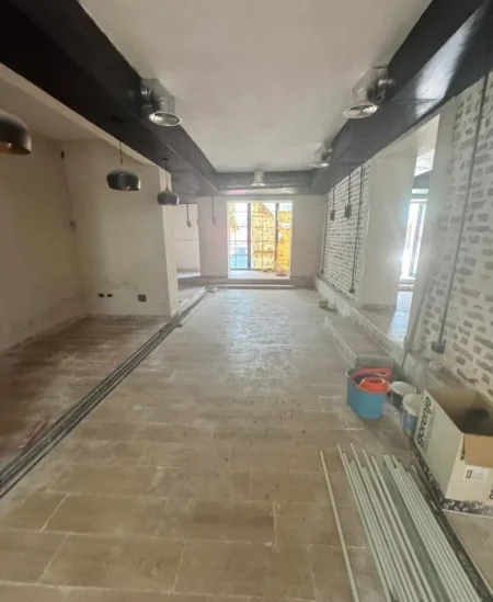 Tirane, shitet apartament 2+1 Kati 1, 112 m² 188.000 € (Vasil shanto)