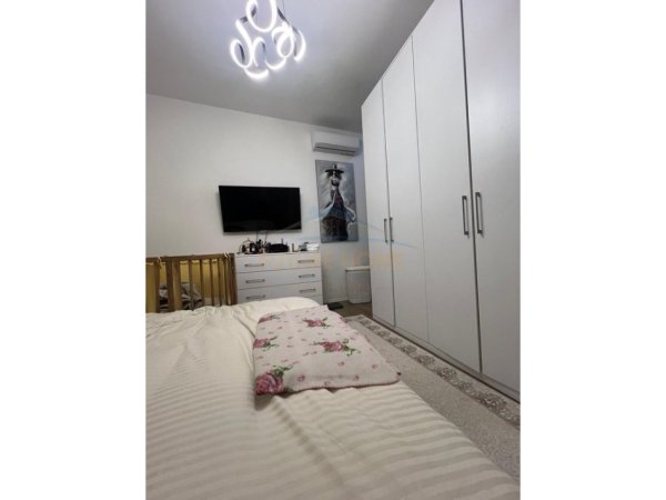 Tirane, shitet apartament 2+1+Ballkon Kati 5, 121 m² 365.000 € (rruga e kavajes)