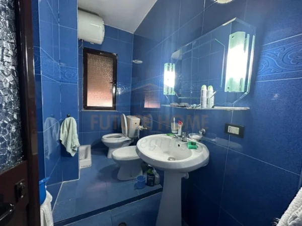 Tirane, shitet apartament 2+1 Kati 2, 96 m² 300.000 € (Kinema Agimi,Blloku)