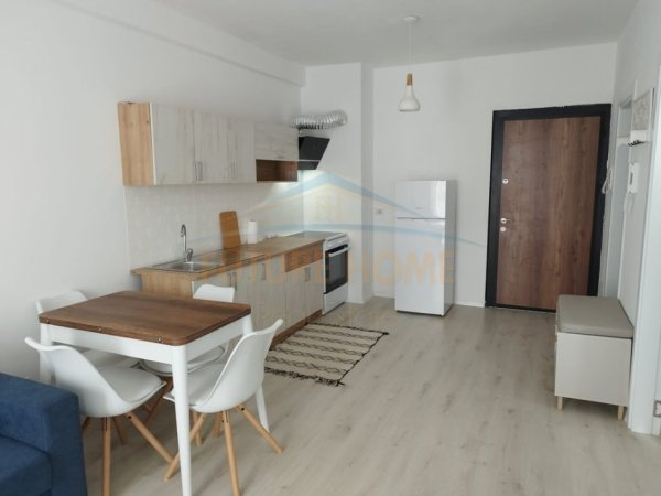 Tirane, jepet me qera apartament 1+1 Kati 9, 54 m² 350 € (UNIVERS CITY) UNA51549