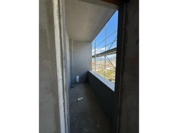 Tirane, shitet apartament 2+1 Kati 4, 83 m² 97.000 € (QTU)