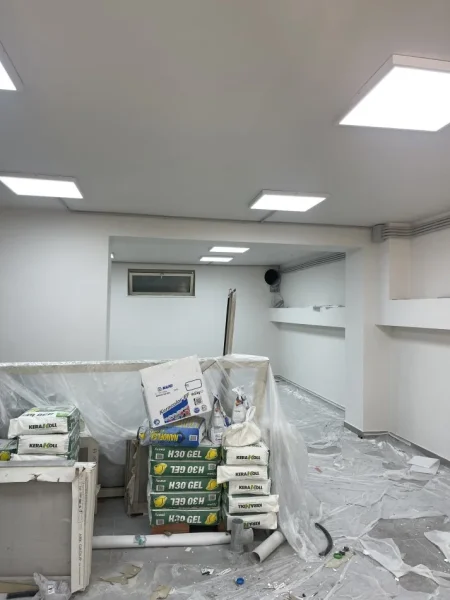 Tirane, jepet me qera ambjent biznesi Kati -1, 116 m² 1.800 € (Vasil shanto)