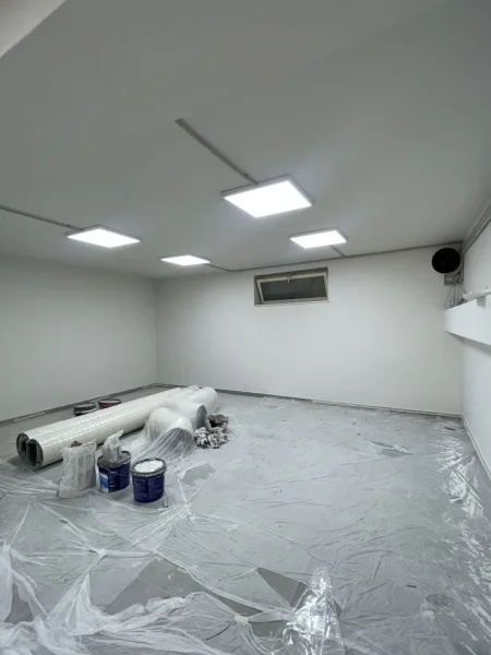 Tirane, jepet me qera ambjent biznesi Kati -1, 116 m² 1.800 € (Vasil shanto)