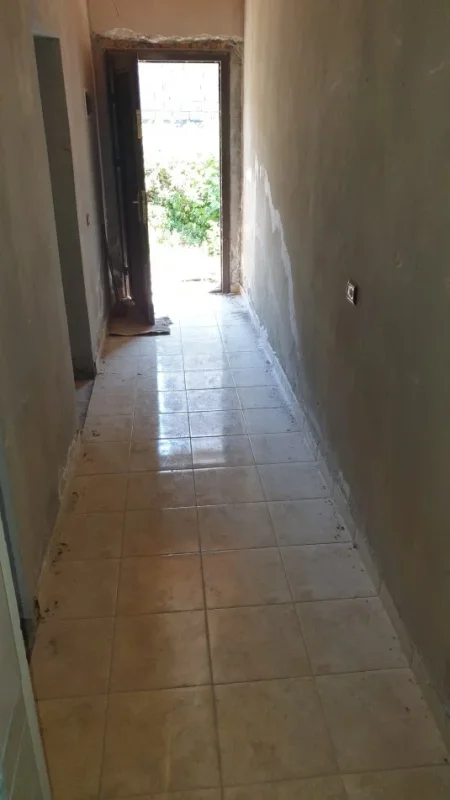 Kucove, shitet shtepi 1+1 Kati 0, 45 m² (Thimi Tane)