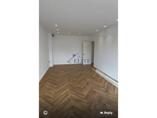 Tirane, shitet apartament 2+1+Ballkon Kati 2, 97 m² 125.000 € (Univers City)