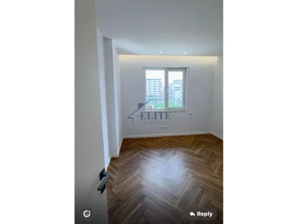 Tirane, shitet apartament 2+1+Ballkon Kati 2, 97 m² 125.000 € (Univers City)