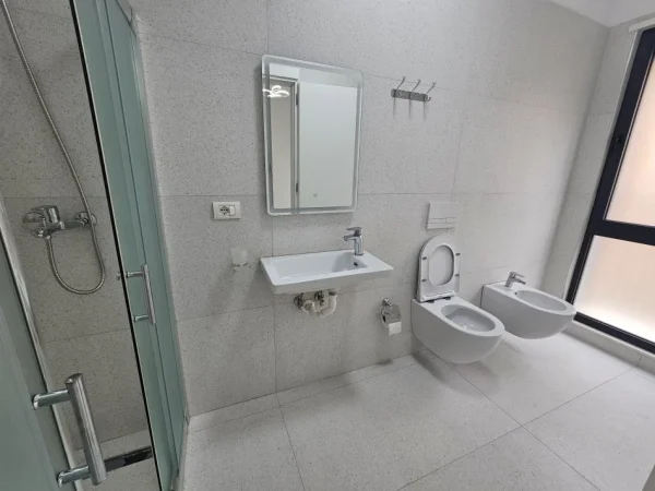 ISH TREGU ELEKTRIK, JEPET ME QERA APARTAMENT 2+1+GARAZH