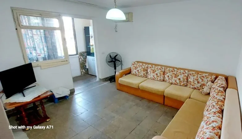 Tirane, jap me qera apartament 1+1+Aneks+Ballkon Kati 5, 56 m² 330 € (Kongresi Manastirit)