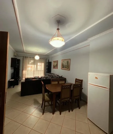 Tirane, jepet me qera apartament 2+1+Ballkon Kati 3, 90 m²450 € (Astir bar artisti)