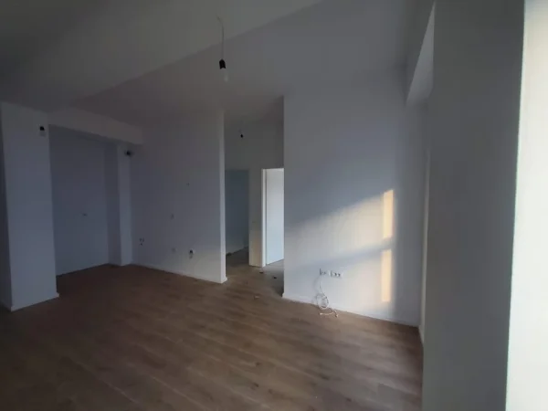 Tirane, shitet apartament 2+1+Aneks+Ballkon Kati 3, 74 m² 125.800 € (Rezidenca kaimi)