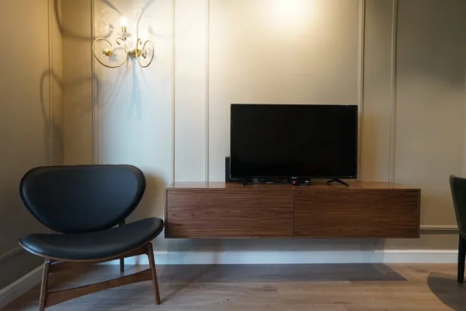 Tirane, jepet me qera apartament 1+1 Kati 2, 59 m² 599 € (Ish ekspozita)