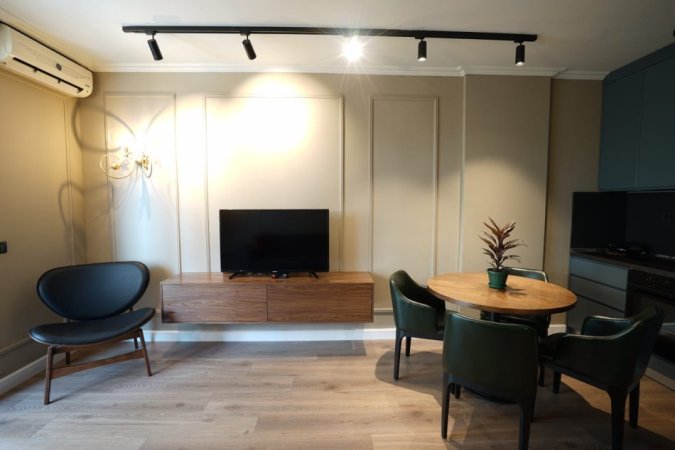 Tirane, jepet me qera apartament 1+1 Kati 2, 59 m² 599 € (Ish ekspozita)
