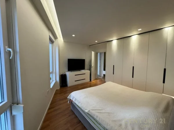 Tirane, jepet me qera apartament Kati 2, 82 m² 750 € 
