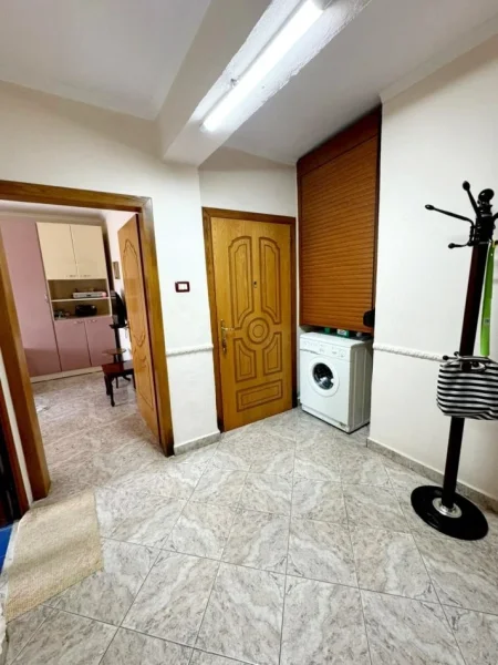 Kavaje, shitet apartament 2+1+Ballkon Kati 5, 76 m²  (Kavaje)