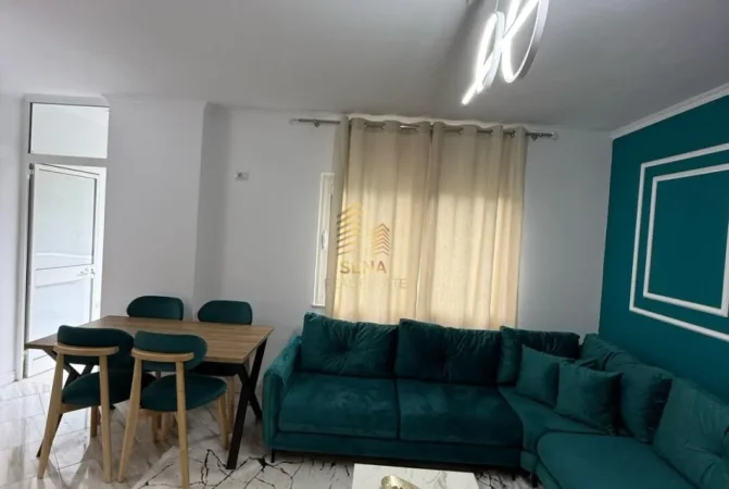 Shkembi Kavajes, shitet apartament 1+1+Ballkon Kati 2, 73 m² 79.000 € (Pas shinave, pallat buze rruge)