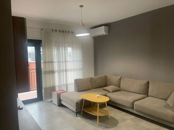 Tirane, jepet me qera apartament 2+1+Ballkon Kati 6, 102 m² 600 € (Astir)