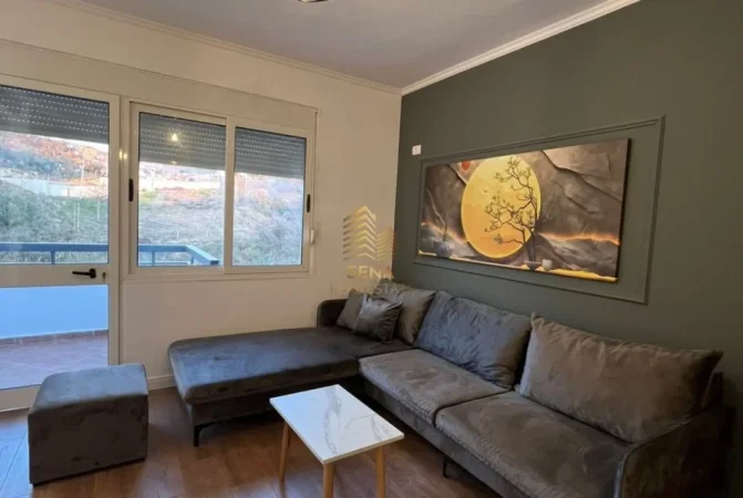 Shkembi Kavajes, shitet apartament 1+1+Ballkon Kati 6, 61 m² 73.000 € (Shkembi i Kavajes, pallat buze rruge)