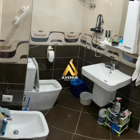 Tirane, shitet apartament 1+1+Ballkon Kati 3, 84 m² 109.000 € (konferenca e pezes)