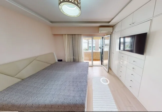 Tirane, shitet apartament 2+1+Aneks+Ballkon Kati 3, 143 m² 250.000 € (liqeni i thate)