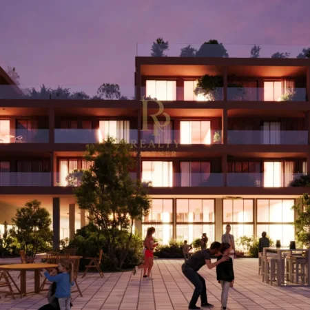 Tirane, shitet apartament 1+1 Kati 3, 65 m² 78.000 € (Golem)