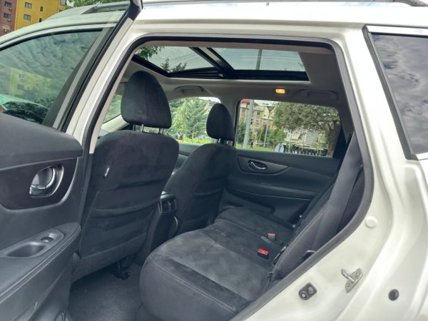 Tirane, shes SUV | Xhip NISSAN ROGUE 2.5 Benzin+Gaz, e bardhë automatik Klima 176.000 km