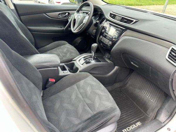 Tirane, shes SUV | Xhip NISSAN ROGUE 2.5 Benzin+Gaz, e bardhë automatik Klima 176.000 km