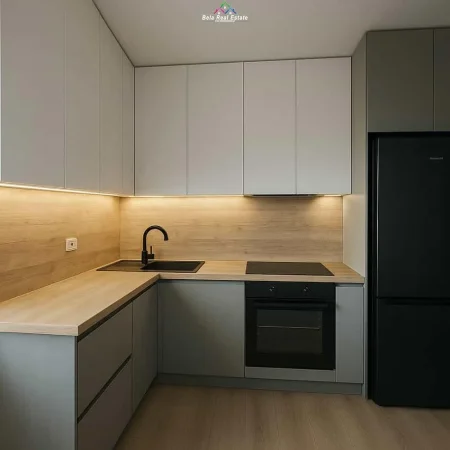 Tirane, jepet me qera apartament 1+1+Ballkon Kati 8, 55 m² 600 € (don bosko)