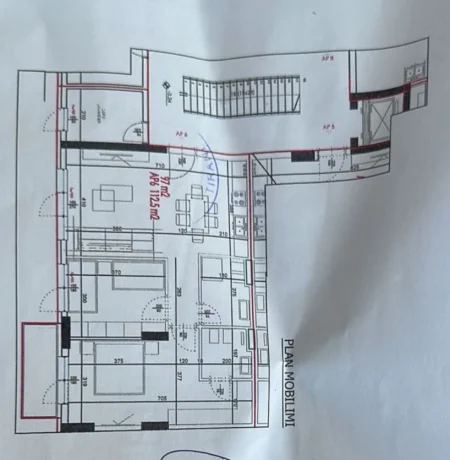 APARTAMENT 2+1+2    (Rruga e Elbasanit)    180.000 €