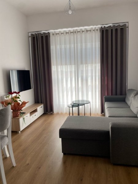 Tirane, jepet me qera apartament 2+1 Kati 7, 70 m² 550 € (ali demi)