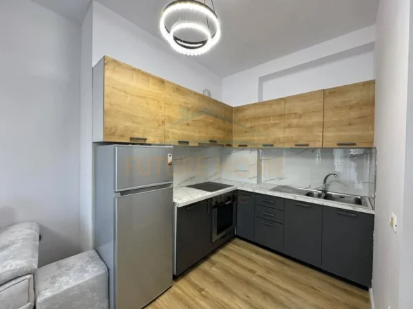 Tirane, shitet apartament 1+1 Kati 5, 65 m² 95.000 € (Misto Mame,Tiranë)