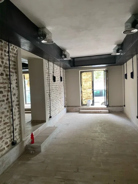 Tirane, shitet ambjent biznesi Kati 1, 115 m² 185.000 € (vasil shanto)