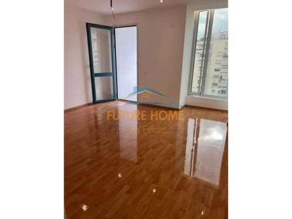 shitet apartament 2+1 Kati 6, 174 m² 410.000 € (Rruga e Elbasanit, Ambasada Amerikane)