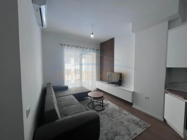 Tirane, jepet me Qira apartamet 1+1 Kati 5, 53 m² (Ali Dem)