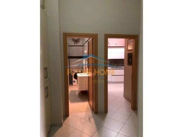 Tirane, shitet apartament 1+1 Kati 1, 82 m² 250.000 € (Rruga e Bogdanëve, Tiranë)