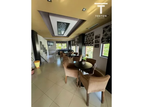 Tirane, shes ambjent biznesi Kati 1, 134 m² 335.000 € (kinostudio)