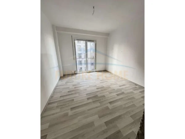 Tirane, shitet apartament 2+1 Kati 3, 107 m² 144.000 € (Kompleksi Jolla, Unaza e Re, Tiranë)