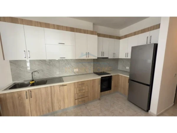 Tirane, shitet apartament 2+1 Kati 7, 102 m² 155.000 € (Kompleksi Grand Gallery në zonën e Yzberishtit, Tirane)