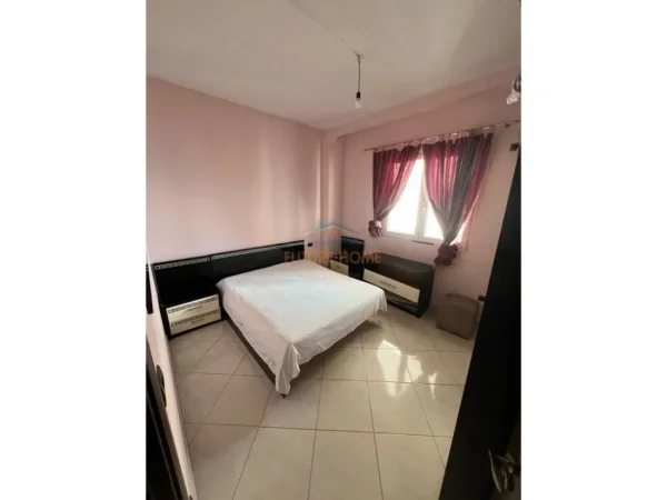 Tirane, jepet me qera apartament 1+1 Kati 5, 60 m² 370 € (Rruga Dritan Hoxha)