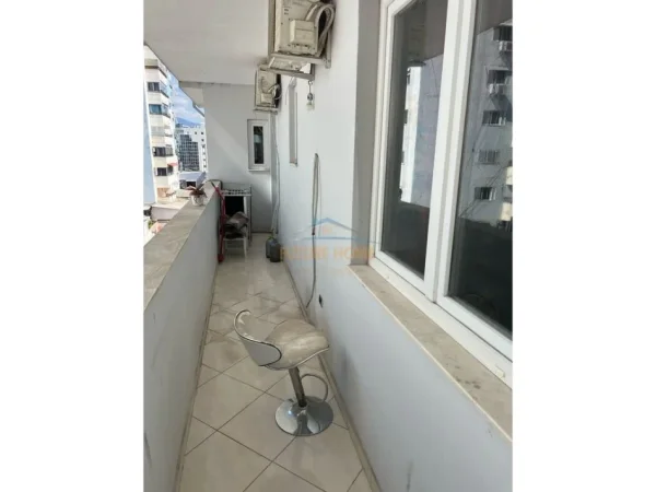Tirane, jepet me qera apartament 1+1 Kati 5, 60 m² 370 € (Rruga Dritan Hoxha)