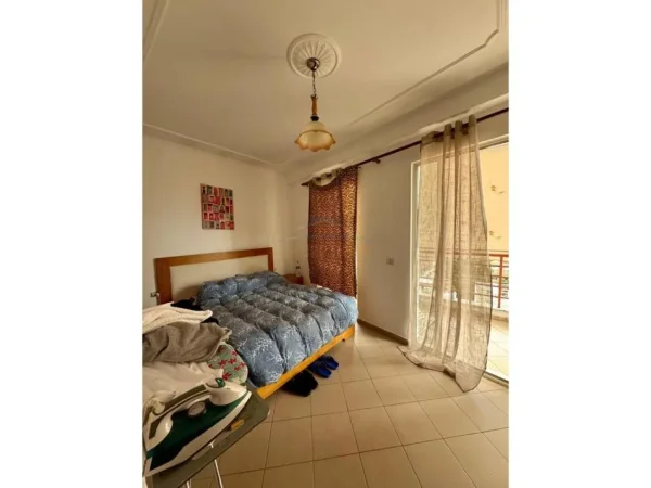 Tirane, jepet me qera apartament 1+1+Ballkon Kati 6, 67 m² 600 € (rruga e bogdaneve)