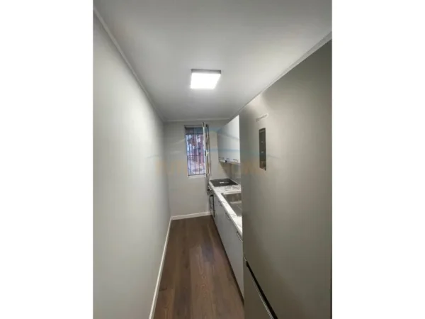 Tirane, jepet me qera apartament 1+1 Kati 0, 57 m² 550 € (Myslym Shyri)