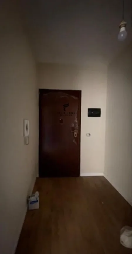 Tirane, jepet me qera apartament 2+1+Ballkon Kati 6, 70 m² 800 € (QENDER)