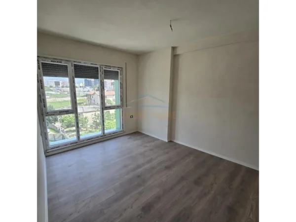 Shitet, Apartament 2+1+2, Jordan Misja Bulevardi i Ri, Tirane