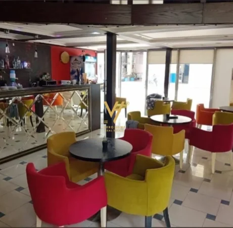 Tirane, shitet bar-kafe Kati 0, 150 m² 135.000 € (PALLATET ÇABEJ,YZBERISHT)