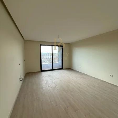 Tirane, shitet apartament 3+1+Ballkon , 134 m² 250.000 € (Bulevardi i Ri)
