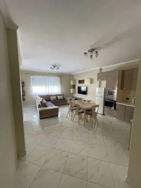 Tirane, jepet me qera apartament 2+1 Kati 3, 97 m² 450 € (fresku)