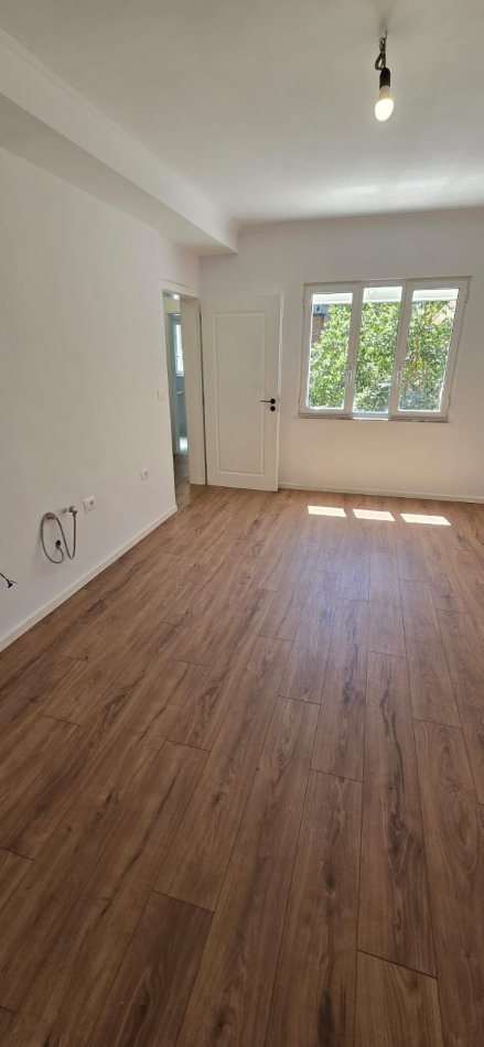 Tirane, shitet apartament 1+1+Ballkon Kati 2, 40 m² 125.000 € (MOZAIKU I TIRANES)